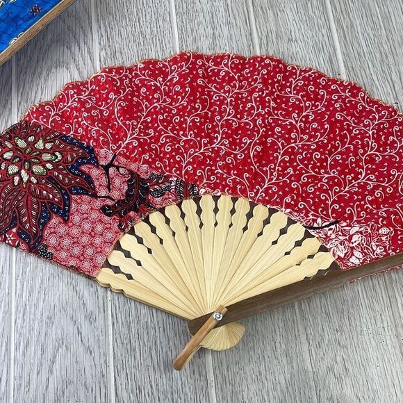 Mixed Prints Textile Wooden Handheld Foldable Fan Lot of 2 Red & Blue - Picture 4 of 10